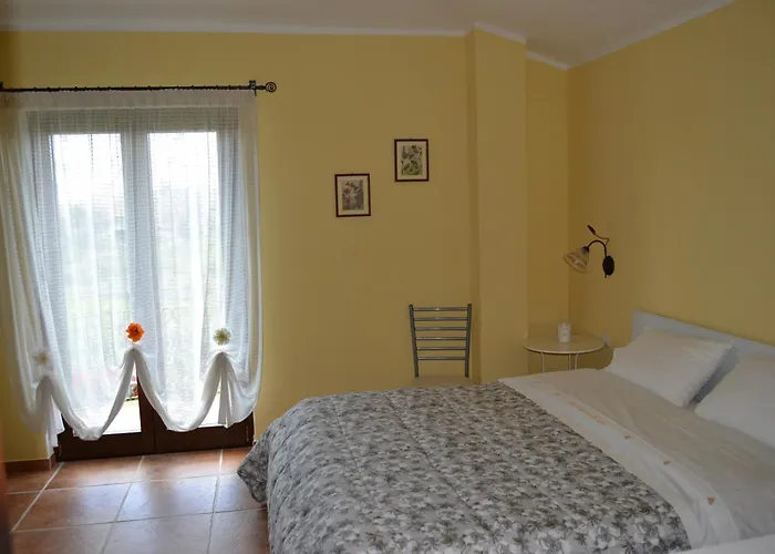 Al Bosco Delle Api 招待所 3*